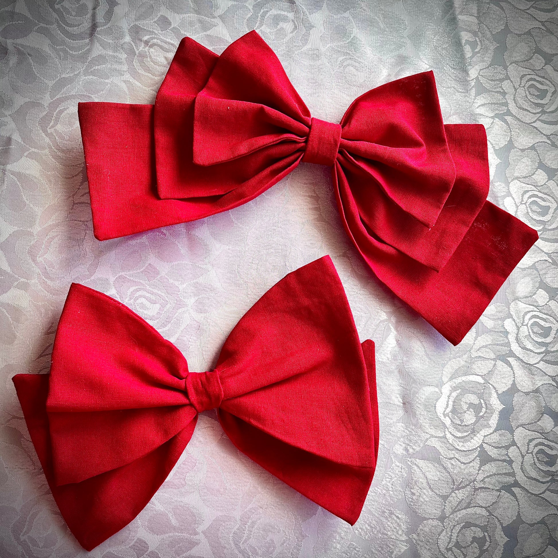 Red 100% Cotton Anime Girl Inspired Handmade Hairbow For sale 